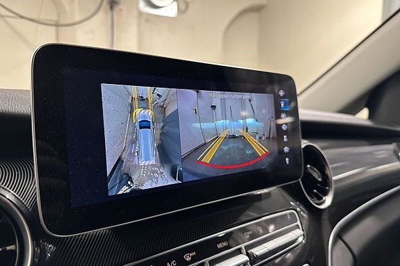 Mercedes-Benz V220 20 of 23