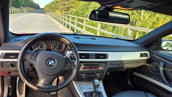 BMW 335i 3 of 5