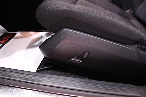 Mercedes-Benz E250 13 of 28