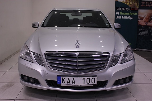 Mercedes-Benz E250 5 of 28