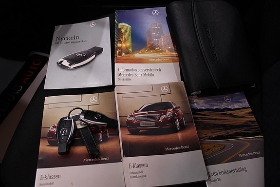 Mercedes-Benz E250 26 of 28