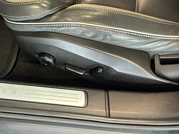 Volvo V60 21 of 27