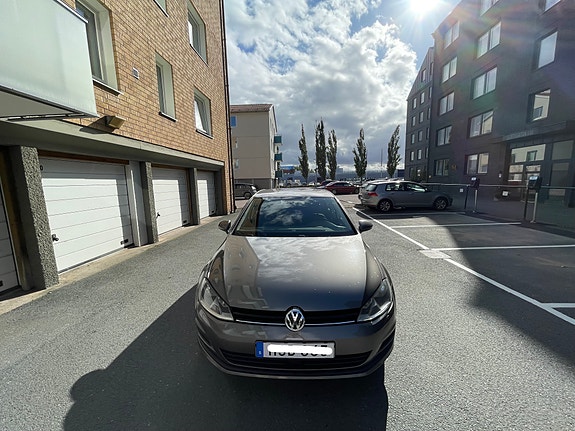 Volkswagen Golf VII 6 of 6