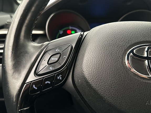 Toyota C-HR 19 of 30