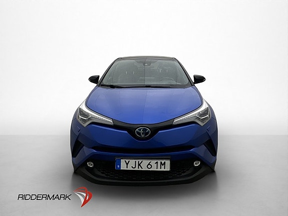 Toyota C-HR 2 of 30