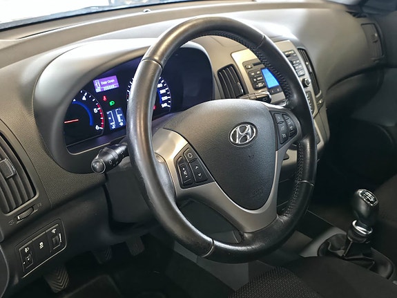 Hyundai i30 6 of 8