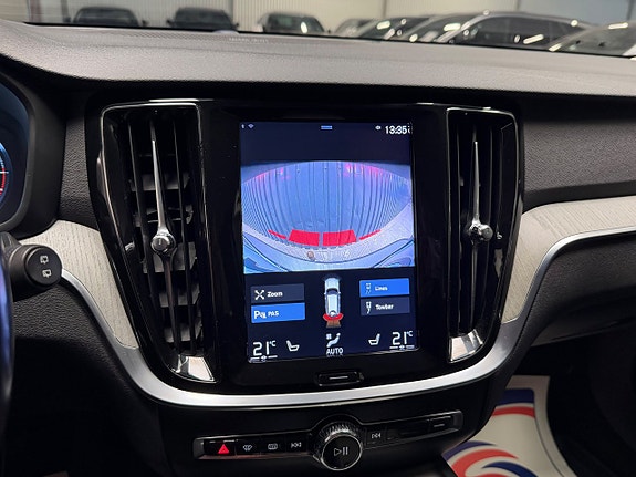 Volvo V60 Cross Country 15 of 23