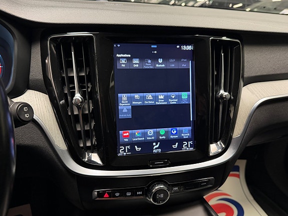 Volvo V60 Cross Country 16 of 23
