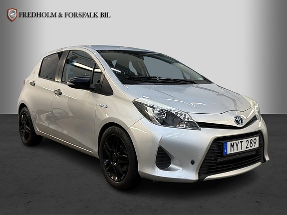 Toyota Yaris 6 of 23