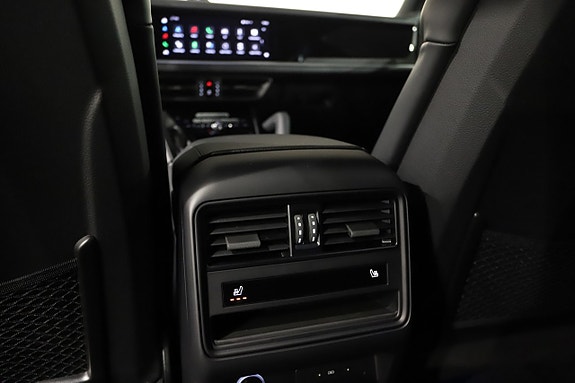 Porsche Cayenne 20 of 22