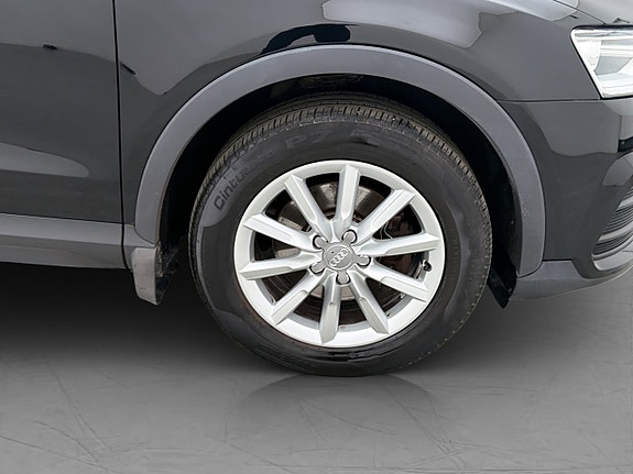 Audi Q3 30 of 30