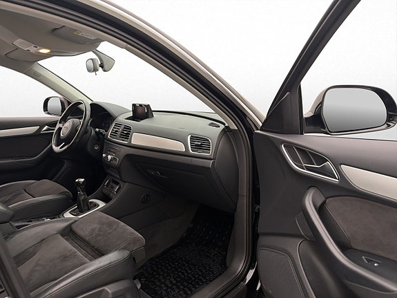 Audi Q3 24 of 30