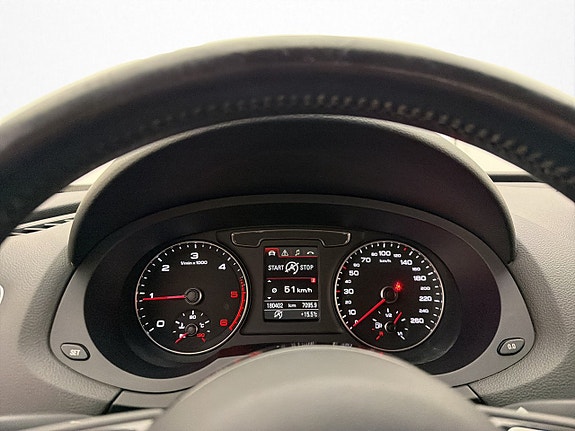 Audi Q3 18 of 30