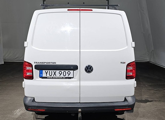 Volkswagen Transporter 11 of 22