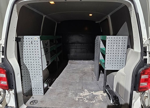 Volkswagen Transporter 14 of 22