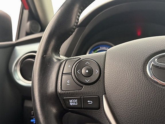 Toyota Auris 14 of 28