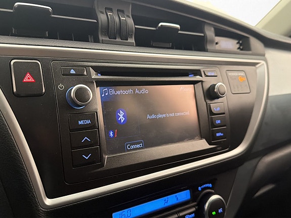 Toyota Auris 18 of 28