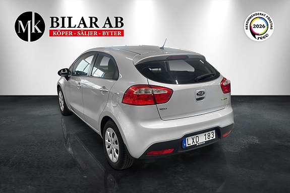 Kia Rio 6 of 11
