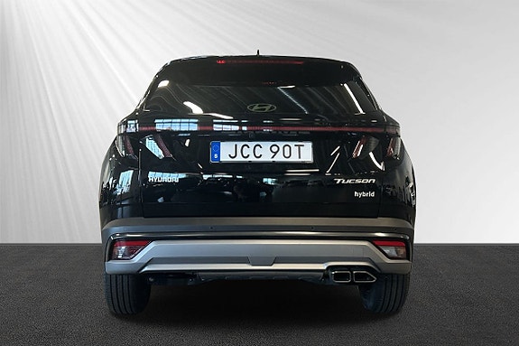 Hyundai Tucson 2 of 6