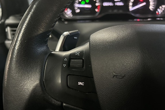 Peugeot 208 23 of 27