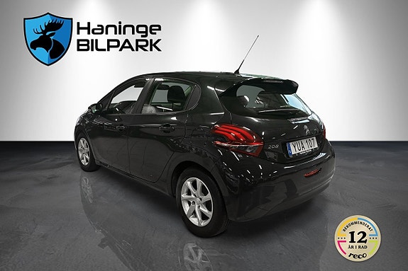 Peugeot 208 8 of 27