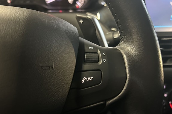 Peugeot 208 22 of 27