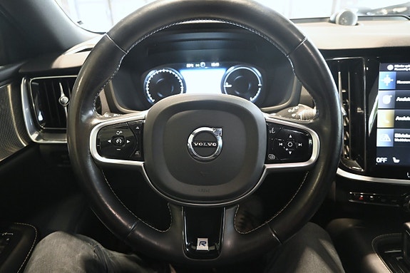 Volvo V60 22 of 30