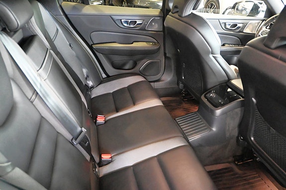 Volvo V60 14 of 30