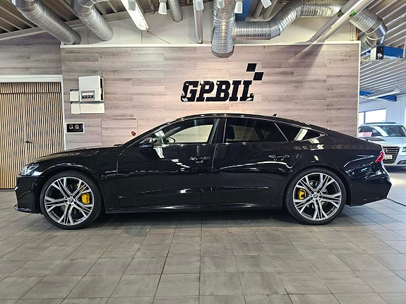 Audi A7 2 of 24