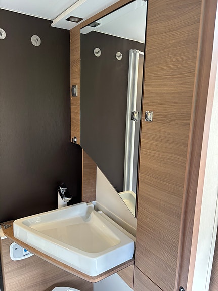 Adria Compact SCS 7 of 11