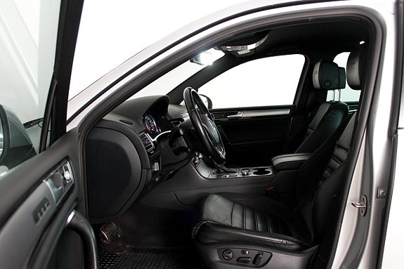 Volkswagen Touareg 16 of 27