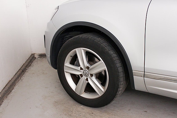 Volkswagen Touareg 14 of 27