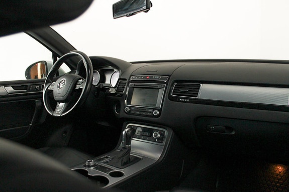 Volkswagen Touareg 21 of 27
