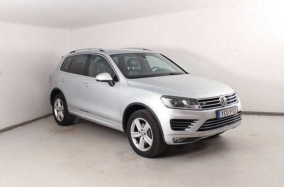 Volkswagen Touareg 2 of 27