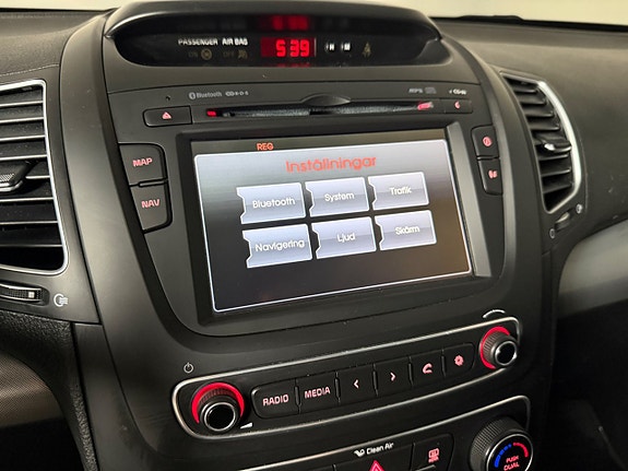 Kia Sorento 16 of 22