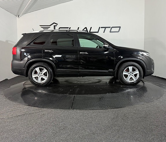Kia Sorento 4 of 22