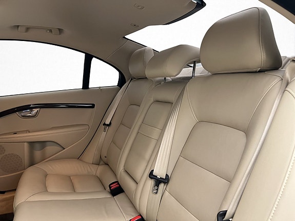 Volvo S80 30 of 30
