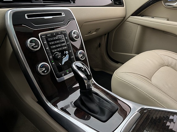 Volvo S80 25 of 30