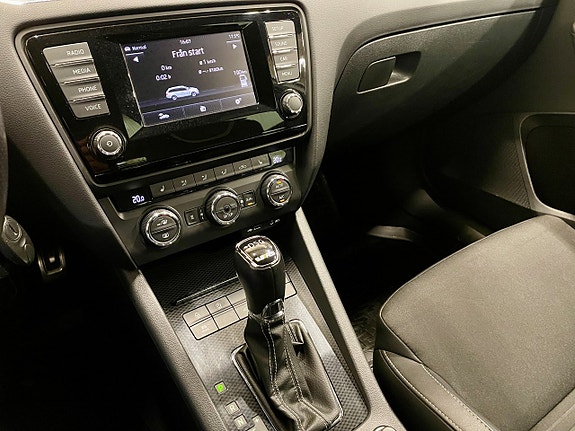 Skoda Octavia 12 of 23