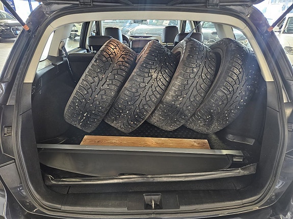 Subaru Legacy 9 of 9