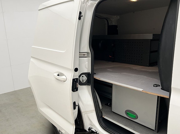Volkswagen Caddy 14 of 30