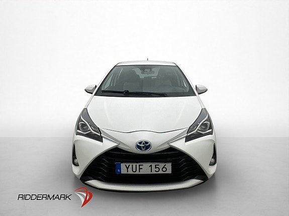 Toyota Yaris 2 of 30