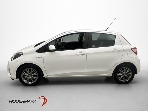 Toyota Yaris 5 of 30