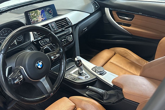 BMW 330e 12 of 16
