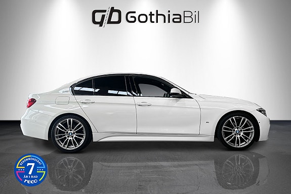 BMW 330e 4 of 16