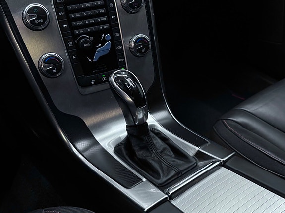Volvo XC60 16 of 28