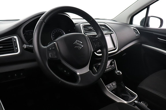 Suzuki S-Cross 13 of 21