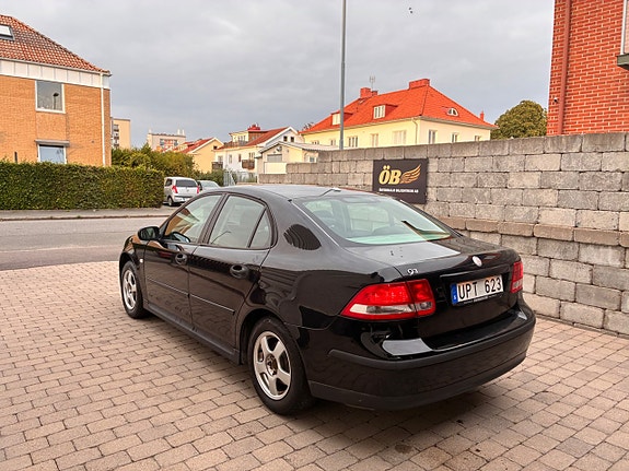 Saab 9-3 8 of 23