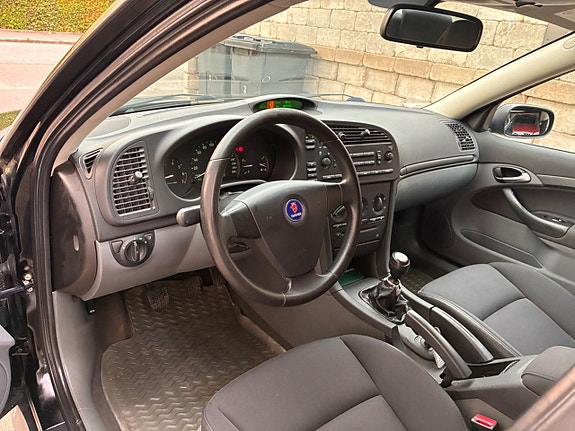 Saab 9-3 15 of 23