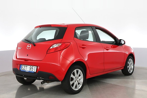 Mazda 2 5 of 16